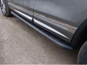 Пороги алюминиевые ТСС с накладкой чёрные для Volkswagen Touareg R-Line № VWTOUARRL14-08BL